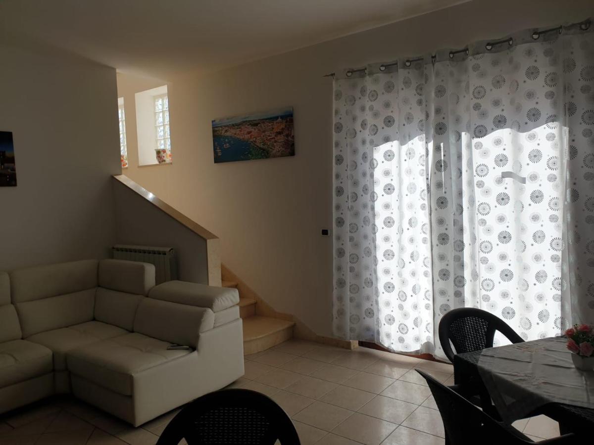 Bed And Breakfast Villa Fatima Trani Esterno foto